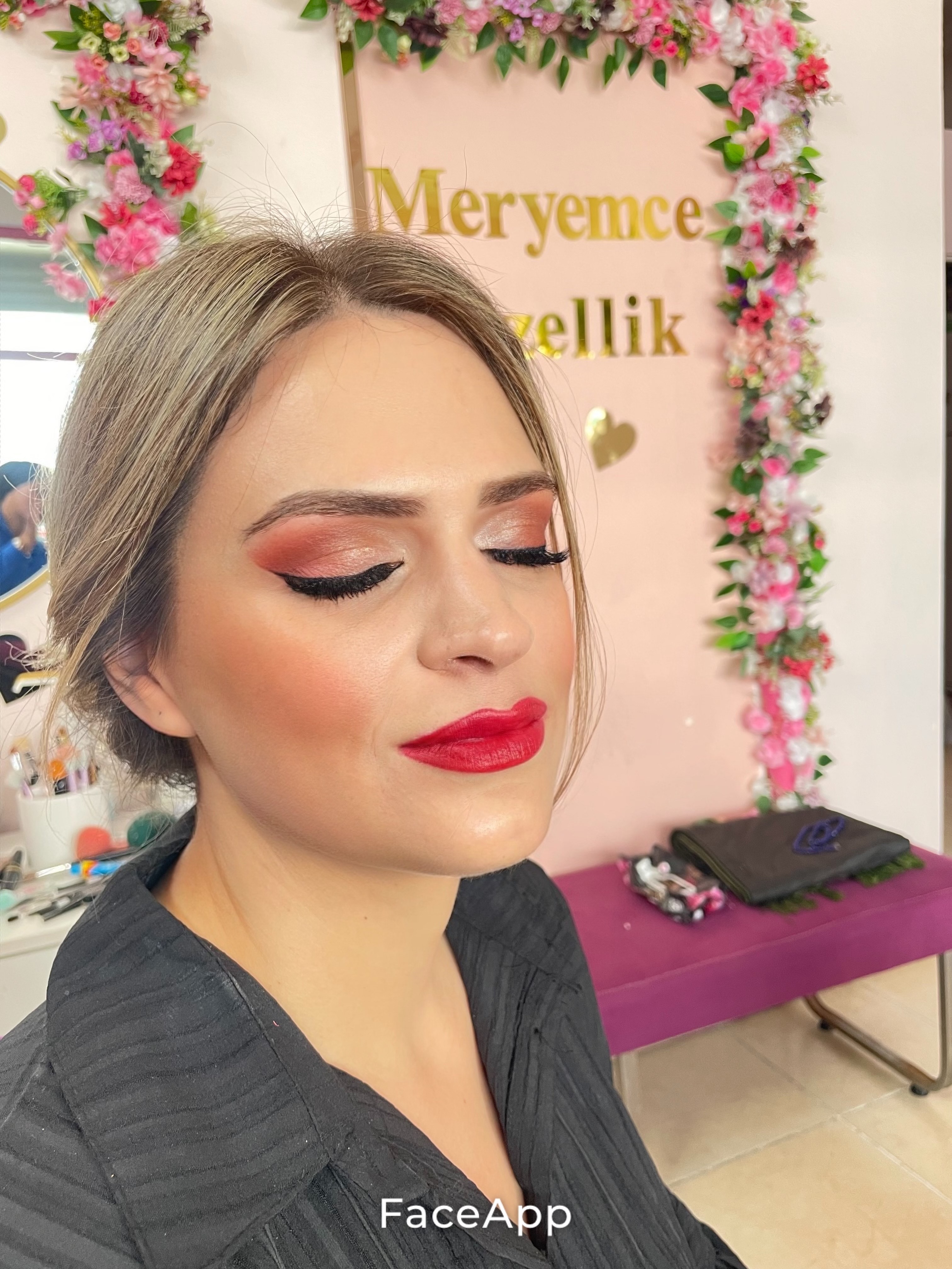 PROFESYONEL MAKYAJ